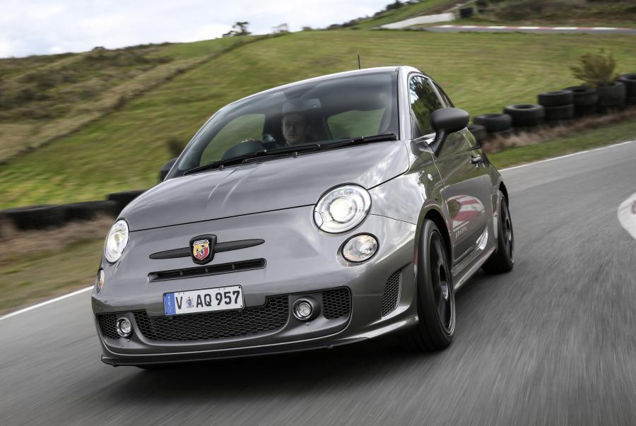  Abarth 595 Competizione 2014 года  (AU) (фото 11 из 26)